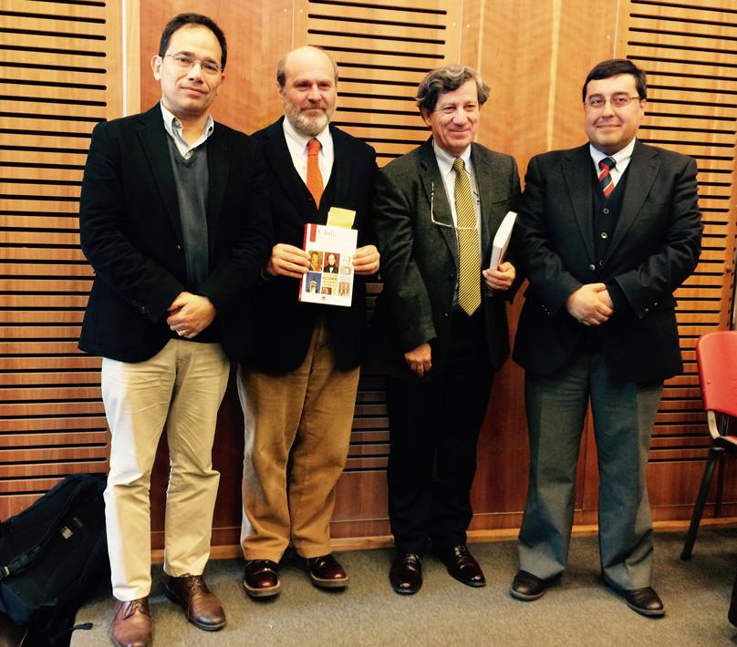 El académico Sergio Micco comentó el libro Chile en épocas de crisis
