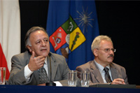 El investigador principal del trabajo presentado en este encuentro fue el académico de la Universidad de Chile,  Eduardo Araya Moreno.